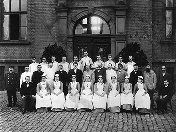 1900
