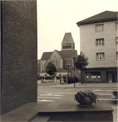 Blick vom Schauspielhaus zur Meinolphuskirche