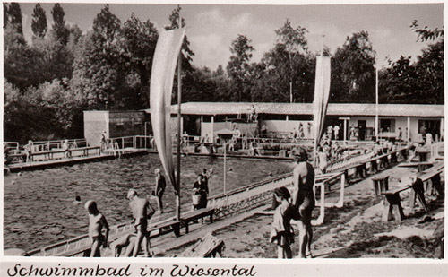 Wiesental Schwimmbecken mit Terasse 1954