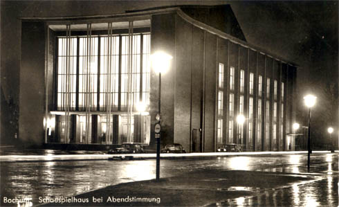 Schauspielhaus bei Nacht